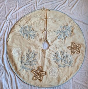 Christmas Tree Skirt Coastal Cottage, Seaside, Beach House/Home